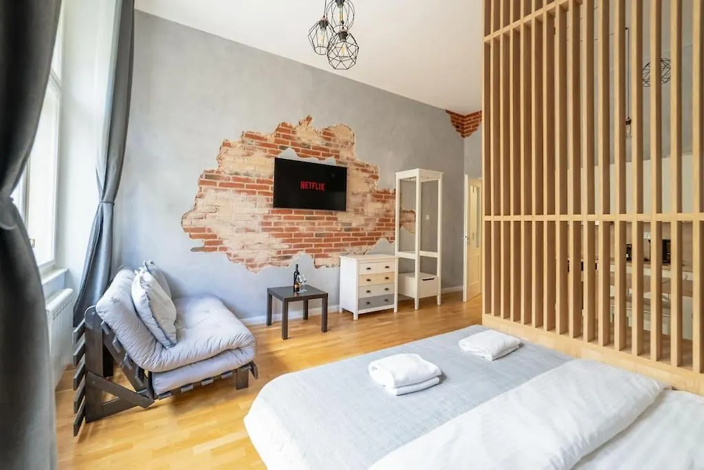 Lejlighed Chic Brick Suite In Historic City By Rentez Prag