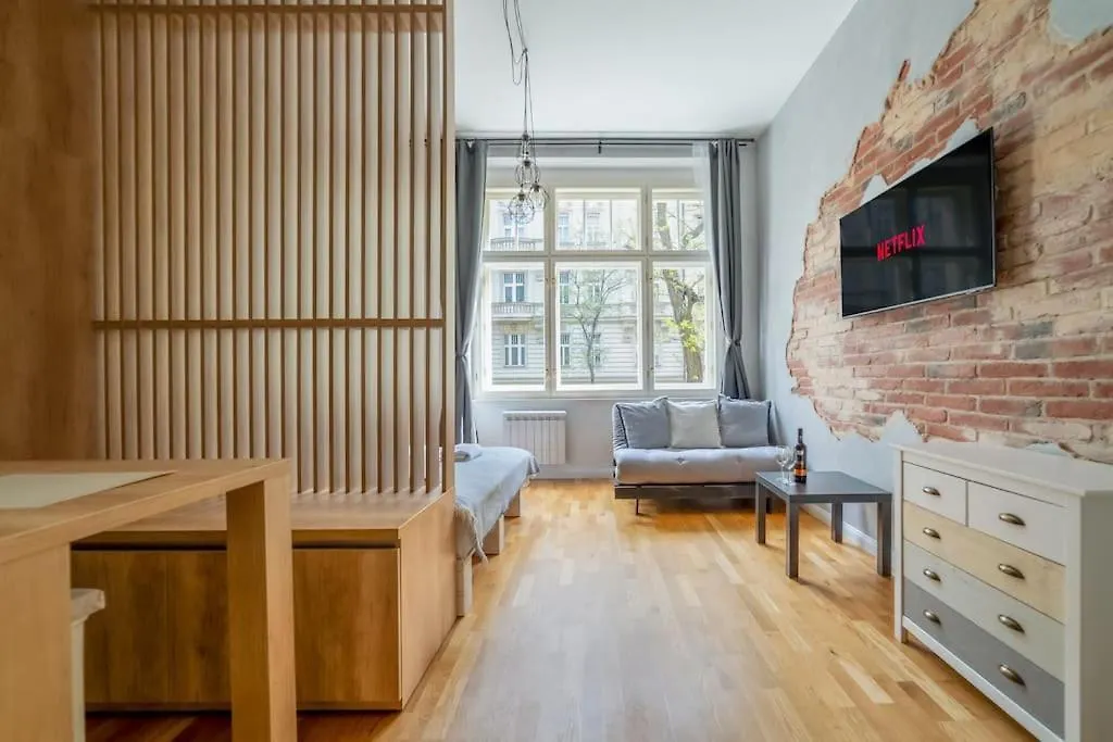 Lejlighed Chic Brick Suite In Historic City By Rentez Prag