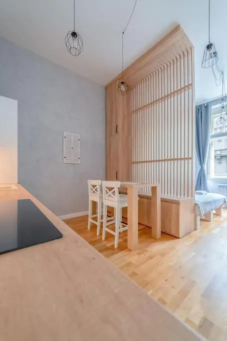 Chic Brick Suite In Historic City By Rentez Prague
