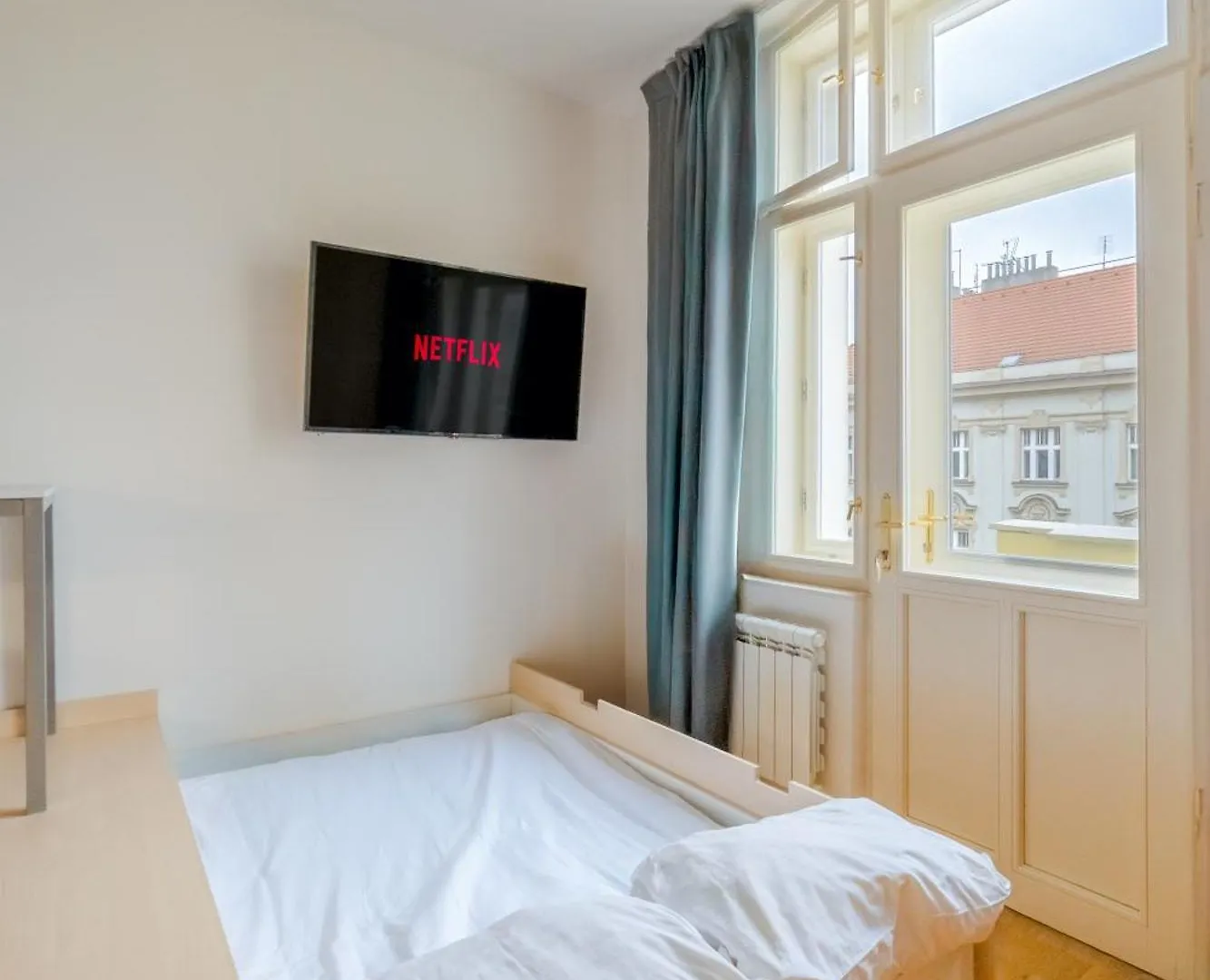 Chic Brick Suite In Historic City By Rentez Prague Apartment